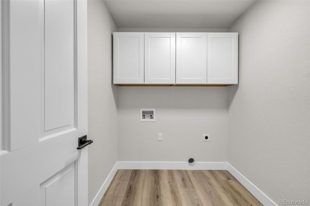 858 Dutton Court, Castle Rock, CO 80104