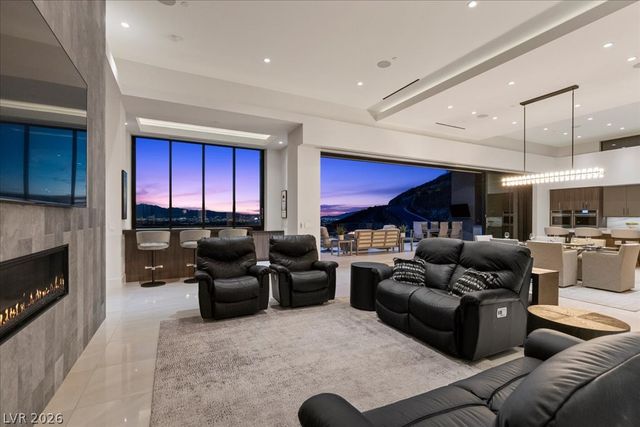 657 Ridgestone Rim Court, Henderson, NV 89012