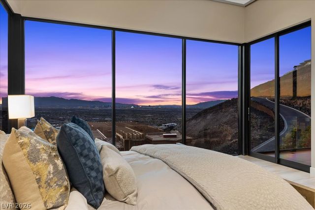 657 Ridgestone Rim Court, Henderson, NV 89012
