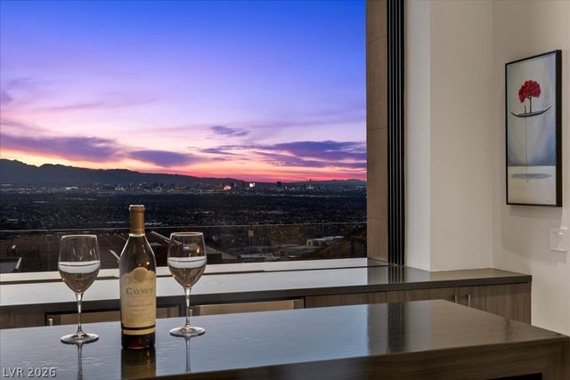 657 Ridgestone Rim Court, Henderson, NV 89012