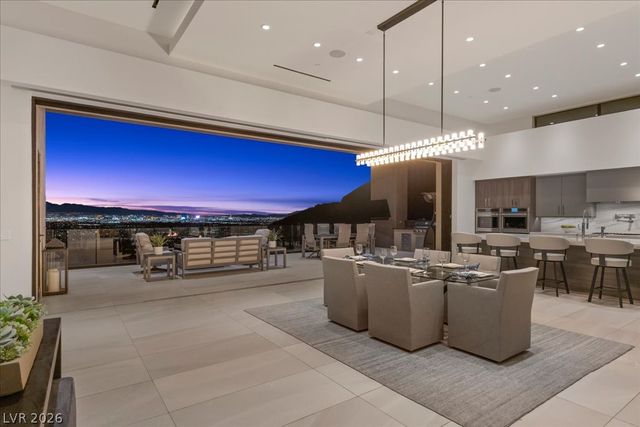 657 Ridgestone Rim Court, Henderson, NV 89012
