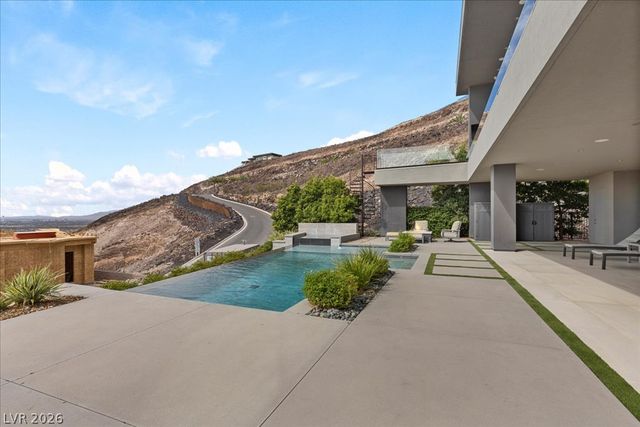 657 Ridgestone Rim Court, Henderson, NV 89012