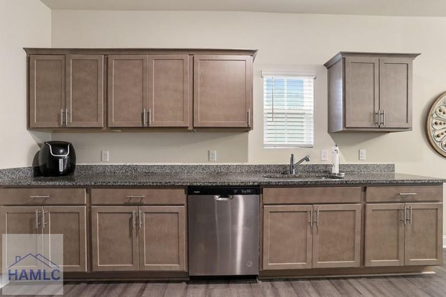 723 Mill Creek Circle, Hinesville, GA 31313