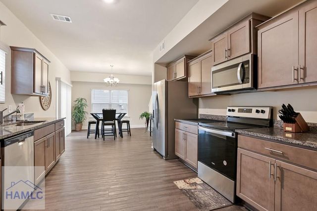 723 Mill Creek Circle, Hinesville, GA 31313