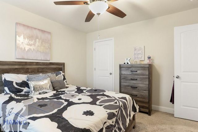 723 Mill Creek Circle, Hinesville, GA 31313