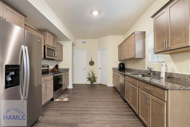 723 Mill Creek Circle, Hinesville, GA 31313