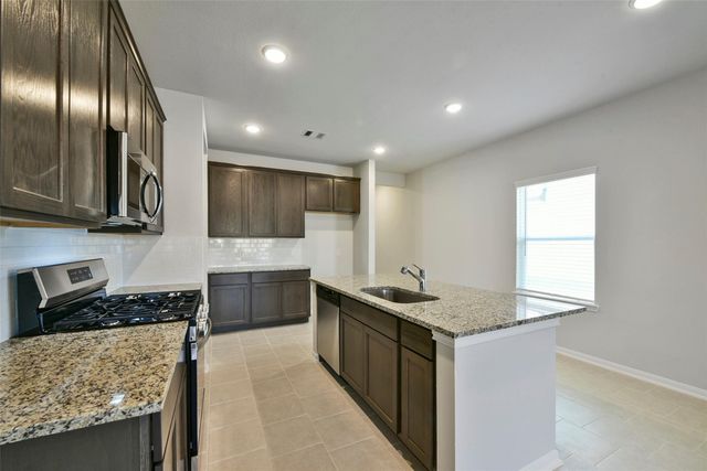 1232 Cypress Lane, Dayton, TX 77535