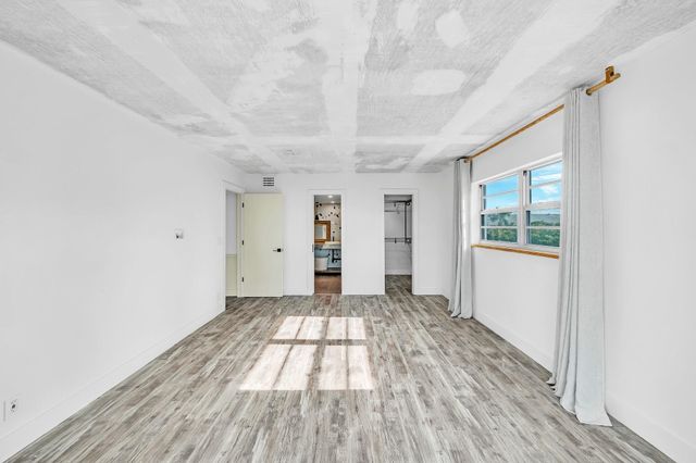 3051 NE 48TH Street 301, Fort Lauderdale, FL 33308