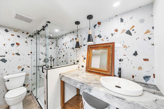 3051 NE 48TH Street 301, Fort Lauderdale, FL 33308