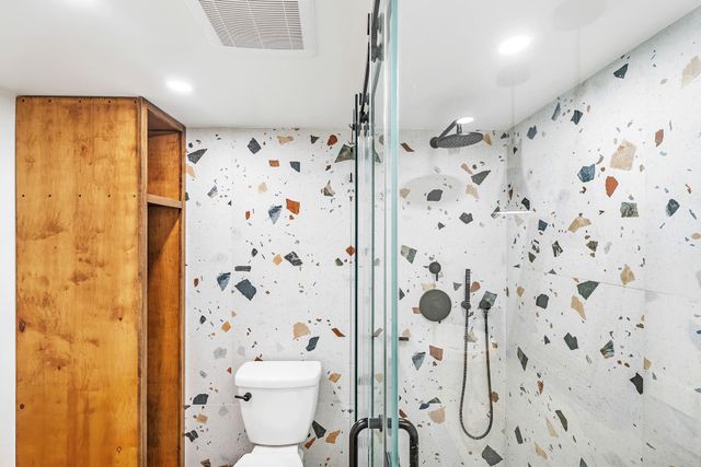 3051 NE 48TH Street 301, Fort Lauderdale, FL 33308