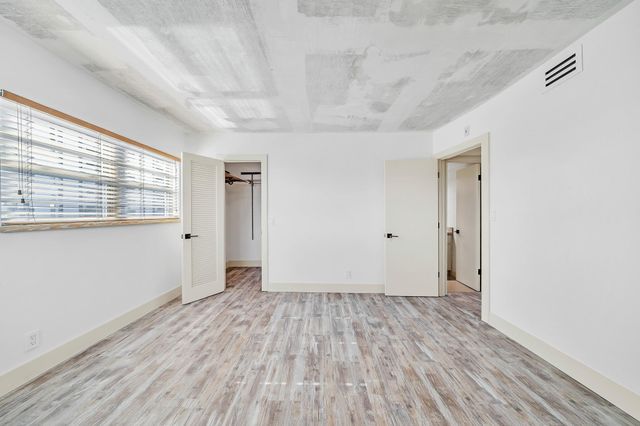 3051 NE 48TH Street 301, Fort Lauderdale, FL 33308