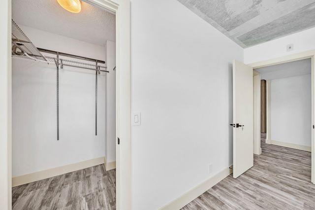 3051 NE 48TH Street 301, Fort Lauderdale, FL 33308
