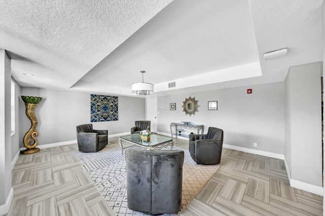 3051 NE 48TH Street 301, Fort Lauderdale, FL 33308
