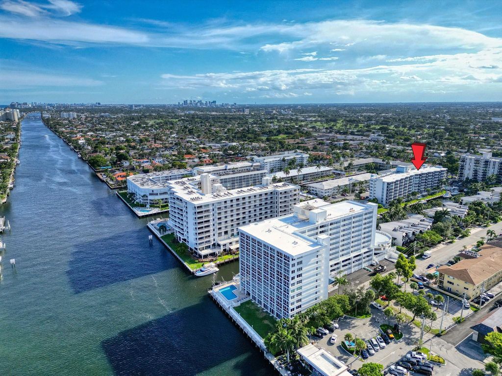 3051 NE 48TH Street 301, Fort Lauderdale, FL 33308