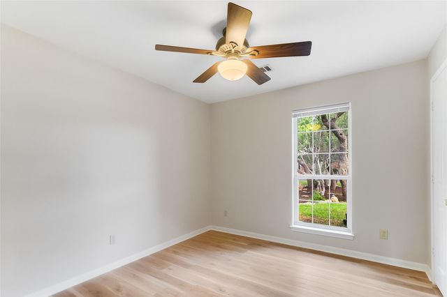 220 Fox XING, Burnet, TX 78611