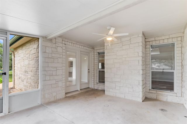 220 Fox XING, Burnet, TX 78611