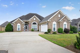 203 Pembroke Point, Centerville, GA 31028