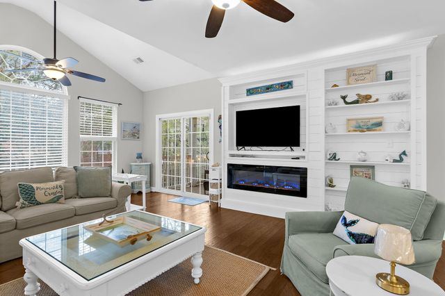 1478 Belcourt Lane, Mount Pleasant, SC 29466