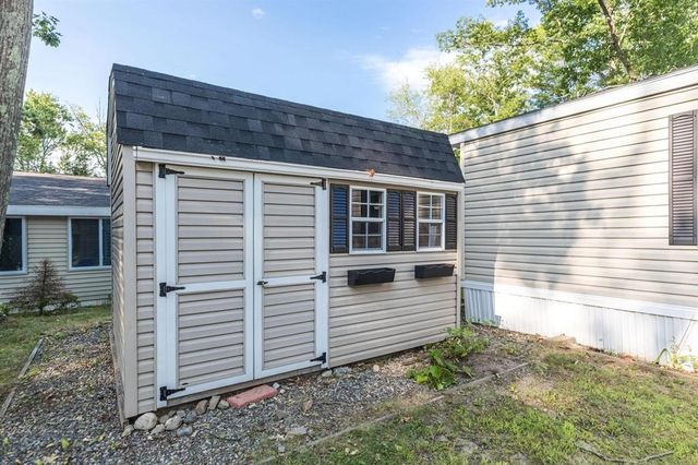 311 Friar Tuck Drive, Exeter, NH 03833