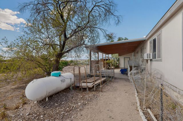 05 Camey Street, Belen, NM 87002