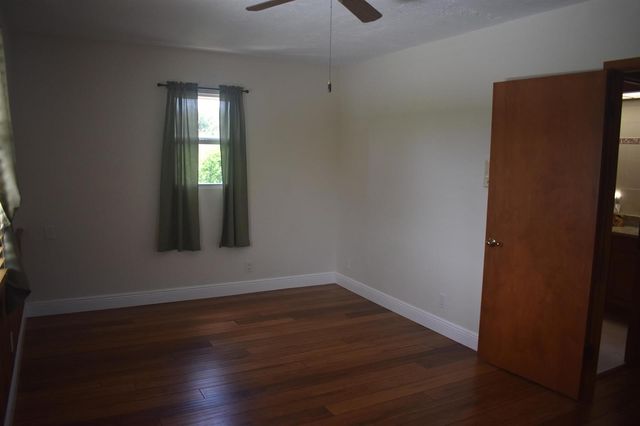 5345 Palm Way, Lake Worth, FL 33463