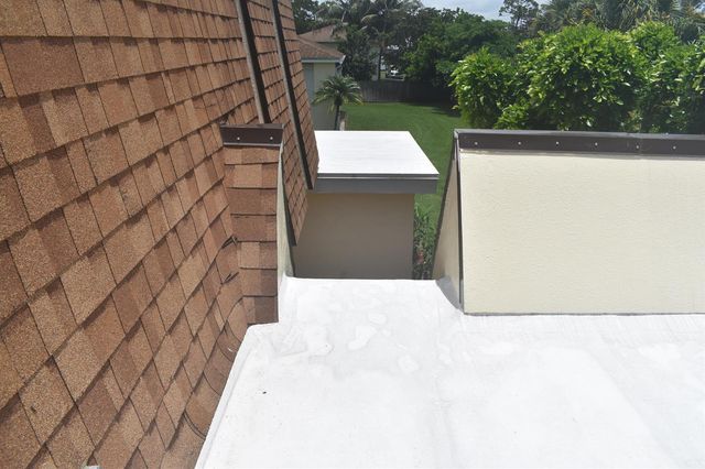 5345 Palm Way, Lake Worth, FL 33463