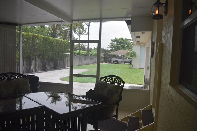 5345 Palm Way, Lake Worth, FL 33463