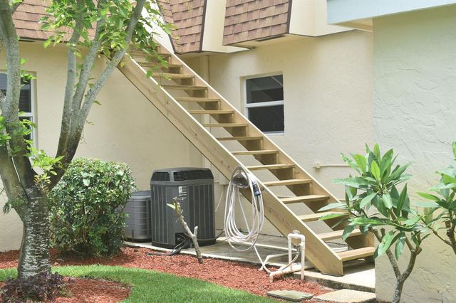 5345 Palm Way, Lake Worth, FL 33463