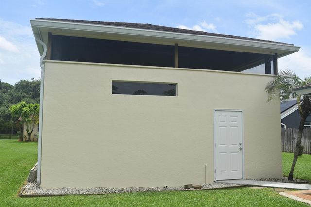 5345 Palm Way, Lake Worth, FL 33463