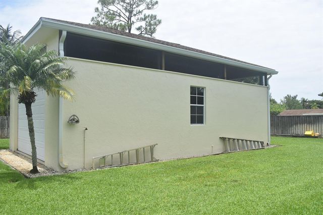 5345 Palm Way, Lake Worth, FL 33463