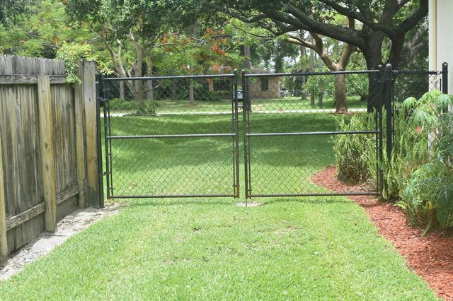 5345 Palm Way, Lake Worth, FL 33463