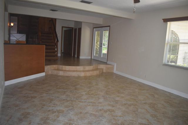 5345 Palm Way, Lake Worth, FL 33463