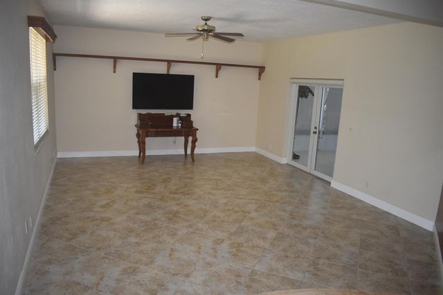 5345 Palm Way, Lake Worth, FL 33463