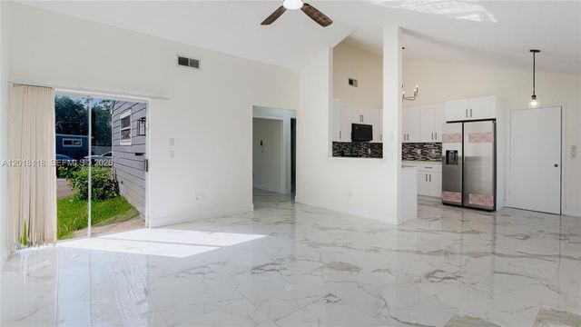 1792 SW 84th Ave, Miramar, FL 33025