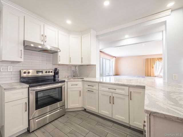 75-75 180th Street, Fresh Meadows, NY 11366