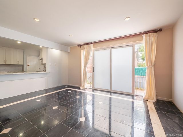 75-75 180th Street, Fresh Meadows, NY 11366