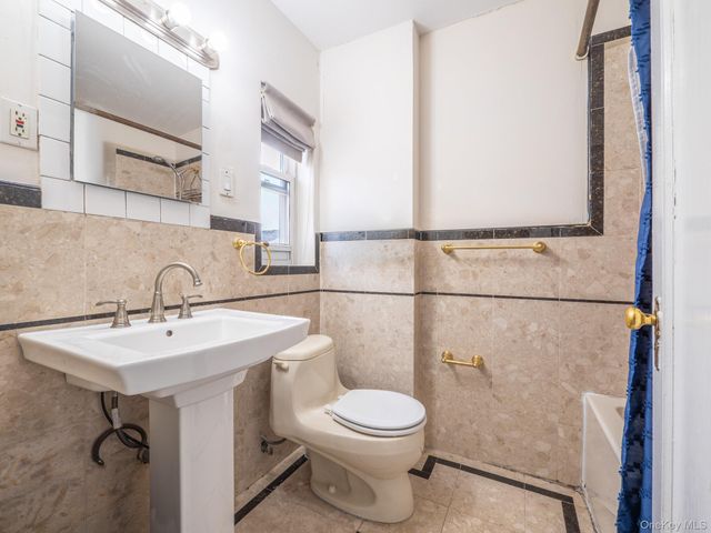 75-75 180th Street, Fresh Meadows, NY 11366