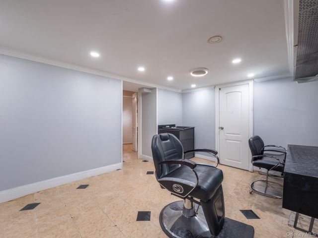75-75 180th Street, Fresh Meadows, NY 11366