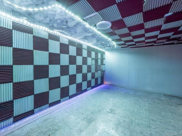 75-75 180th Street, Fresh Meadows, NY 11366