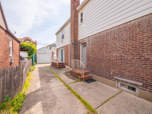 75-75 180th Street, Fresh Meadows, NY 11366