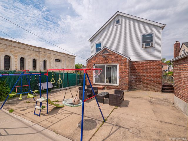75-75 180th Street, Fresh Meadows, NY 11366