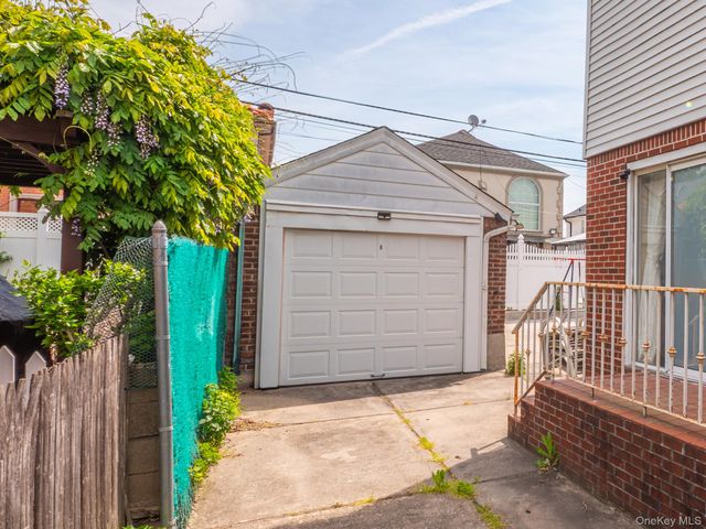 75-75 180th Street, Fresh Meadows, NY 11366