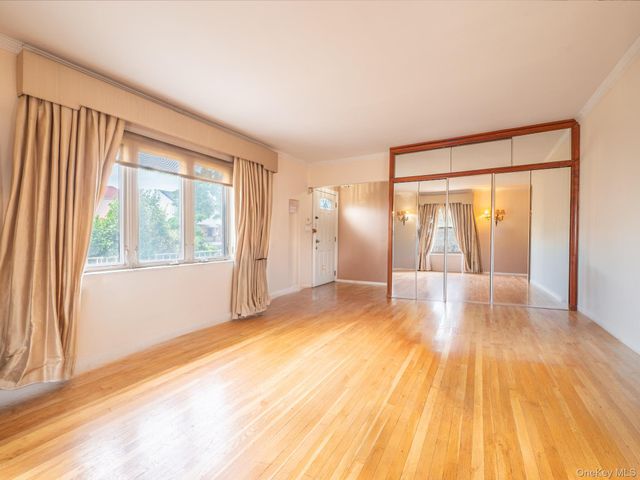 75-75 180th Street, Fresh Meadows, NY 11366