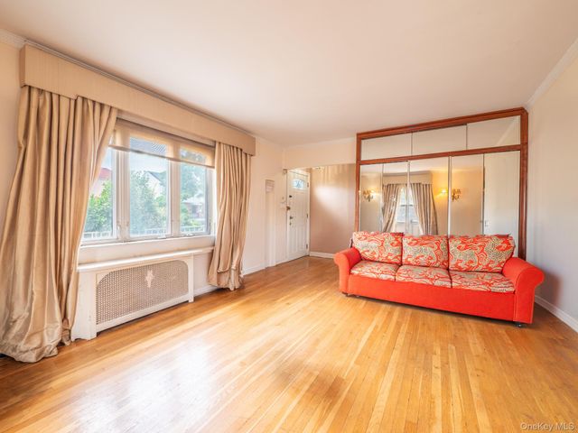 75-75 180th Street, Fresh Meadows, NY 11366