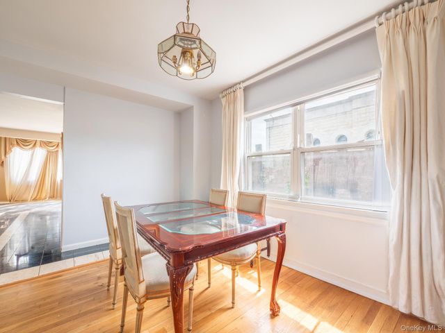 75-75 180th Street, Fresh Meadows, NY 11366