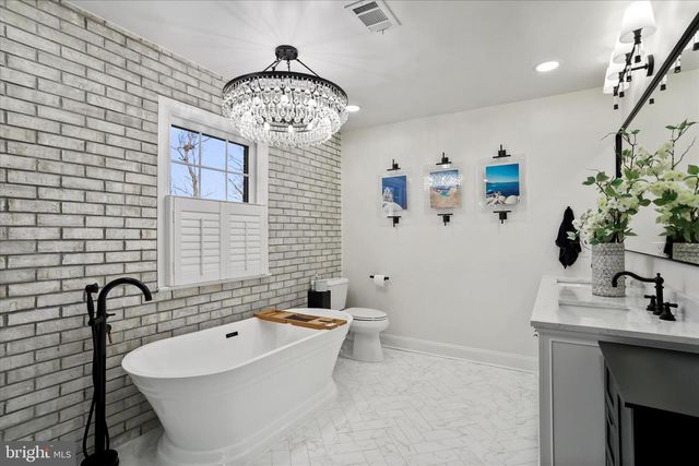 247 MCGUIRE RD, Winchester, VA 22603