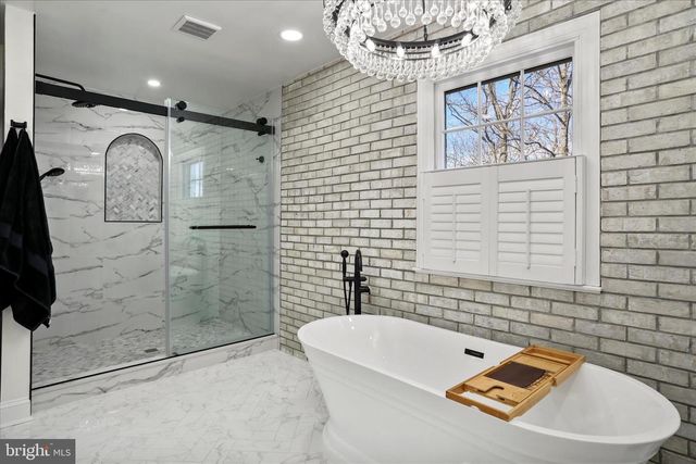 247 MCGUIRE RD, Winchester, VA 22603