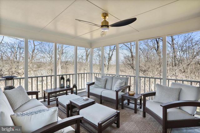 247 MCGUIRE RD, Winchester, VA 22603