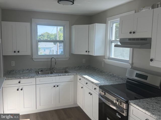 282 STANLEY TER, Brooklyn, MD 21225