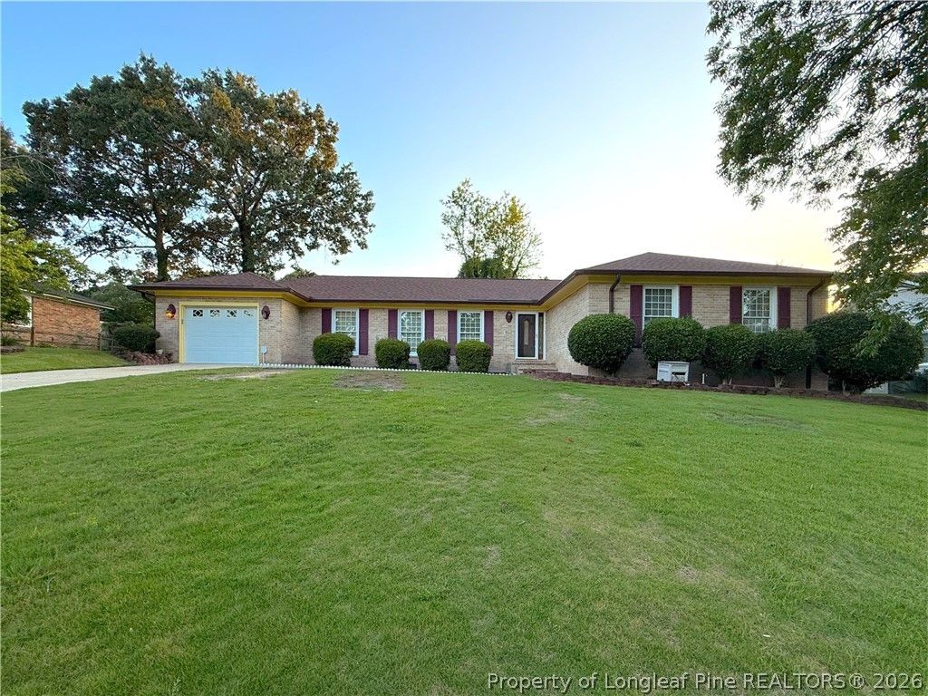 5622 Weatherford Road, Fayetteville, NC 28303 — exterior